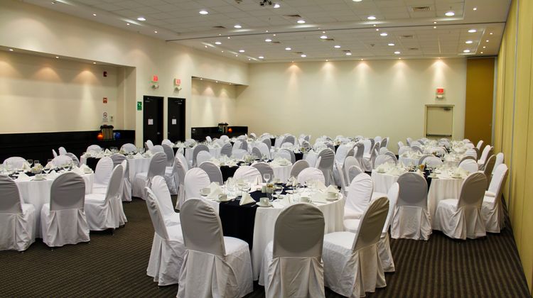 Holiday Inn Express Merida Ballroom