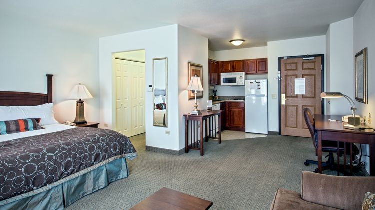 Staybridge Suites Rockford Room