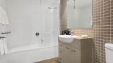 <b>Quest Singleton Room</b>. Images powered by <a href="https://www.leonardoworldwide.com/" title="Leonardo Worldwide" target="_blank">Leonardo</a>.