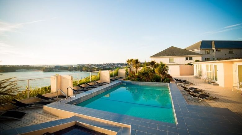 <b>Atlantic Hotel Pool</b>. Images powered by <a href="https://www.leonardoworldwide.com/" title="Leonardo Worldwide" target="_blank">Leonardo</a>.