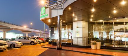 Holiday Inn Dubai-Al Barsha Exterior