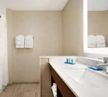 Holiday Inn Exp & Stes Cincinnati South Room