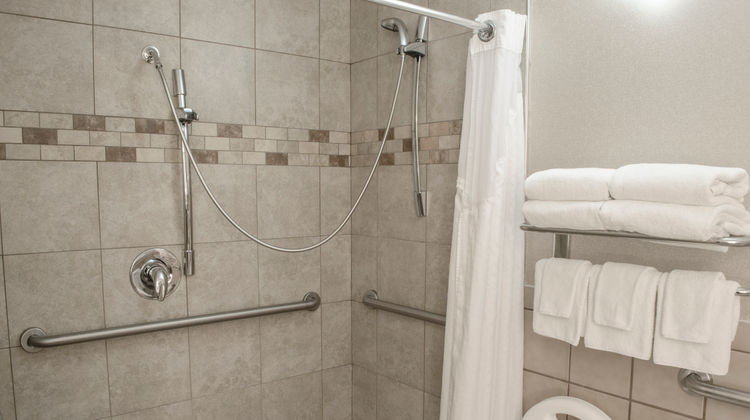 Holiday Inn Fargo Room