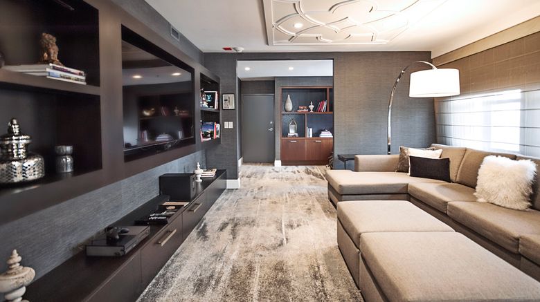 <b>InterContinental Chicago Suite</b>. Images powered by <a href="https://www.leonardoworldwide.com/" title="Leonardo Worldwide" target="_blank">Leonardo</a>.