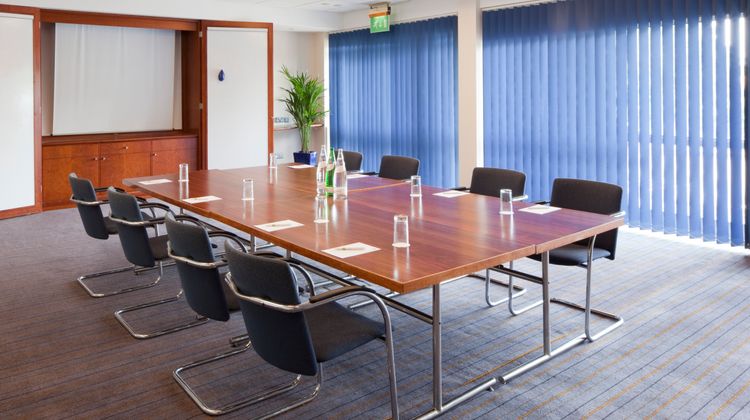 Holiday Inn Luton-South M1, Jct.9 Meeting