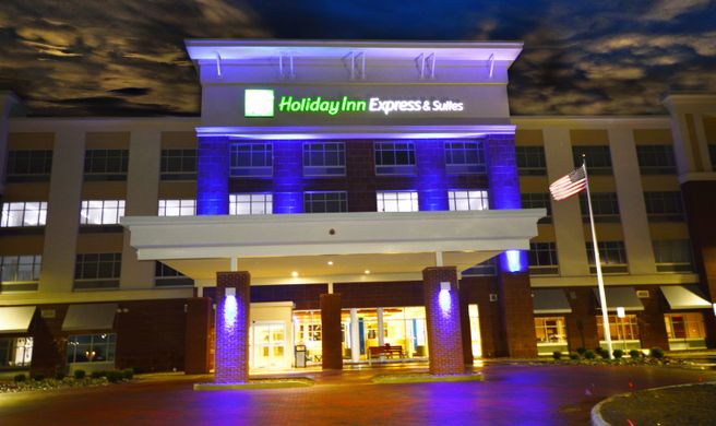 Holiday Inn Express & Suites Toledo Sout Exterior