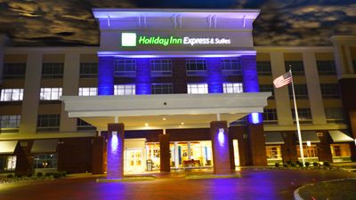Holiday Inn Express & Suites Toledo Sout