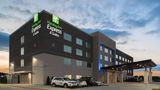 Holiday Inn Express/Suites Kingdom City Exterior