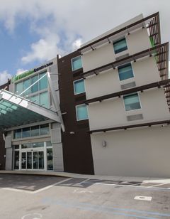 Holiday Inn Express & Stes Miami Airport