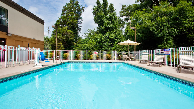 <b>Holiday Inn Express Pool</b>. Images powered by <a href="https://www.leonardoworldwide.com/" title="Leonardo Worldwide" target="_blank">Leonardo</a>.