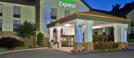Holiday Inn Express Exterior