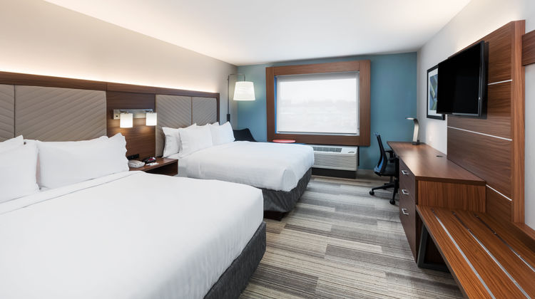 Holiday Inn Express & Suites West Plains Room