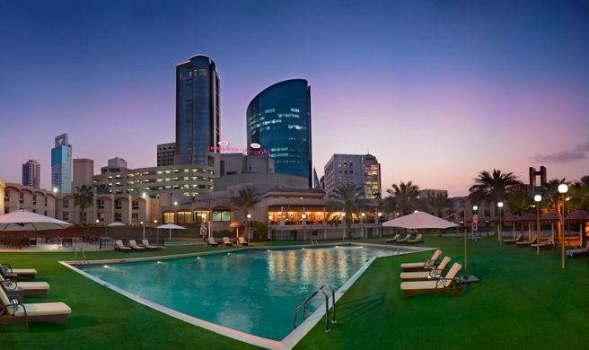 Crowne Plaza Bahrain Exterior