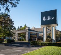 Hotel Indigo Napa Valley Exterior