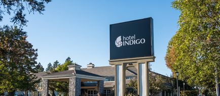 Hotel Indigo Napa Valley Exterior