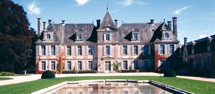 Chateau de Curzay Exterior