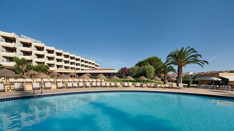 Evora Hotel Pool