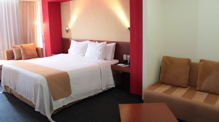 Holiday Inn Express Guadalajara Expo Room