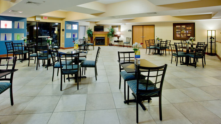 Holiday Inn Express Hotel & Suites Restaurant
