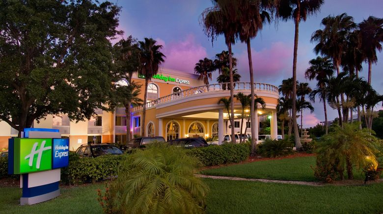 <b>Holiday Inn Express Miami - Doral Exterior</b>. Images powered by <a href="https://www.leonardoworldwide.com/" title="Leonardo Worldwide" target="_blank">Leonardo</a>.