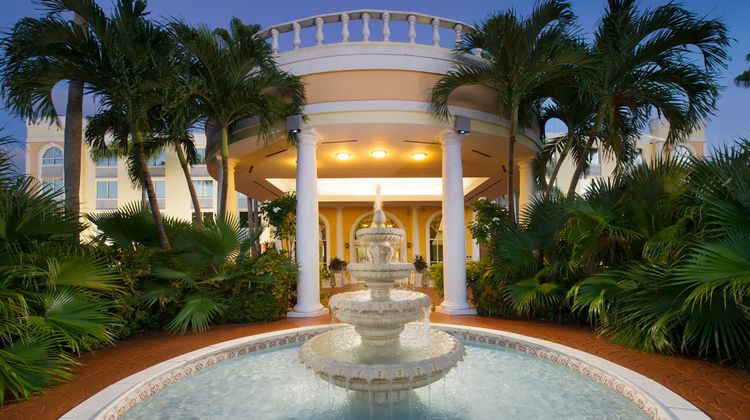 Holiday Inn Express Miami - Doral Exterior