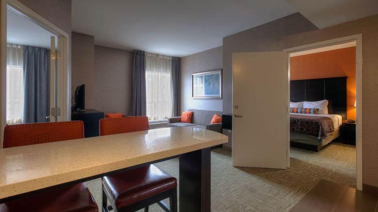<b>Staybridge Suites Hamilton-Downtown Room</b>. Images powered by <a href="https://www.leonardoworldwide.com/" title="Leonardo Worldwide" target="_blank">Leonardo</a>.