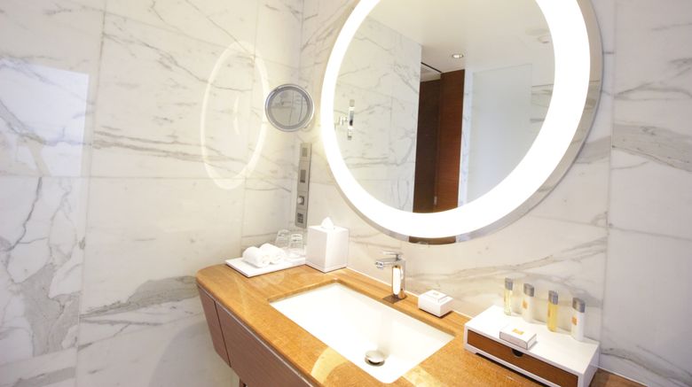 <b>Crowne Plaza Macau Room</b>. Images powered by <a href="https://www.leonardoworldwide.com/" title="Leonardo Worldwide" target="_blank">Leonardo</a>.
