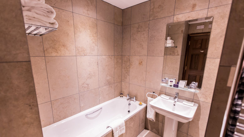 <b>Ballygally Castle Hotel Room</b>. Images powered by <a href="https://www.leonardoworldwide.com/" title="Leonardo Worldwide" target="_blank">Leonardo</a>.