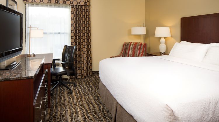 Holiday Inn Dubuque-Galena Room