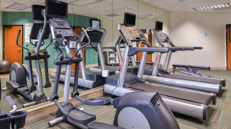 Holiday Inn Express & Suites Health Club