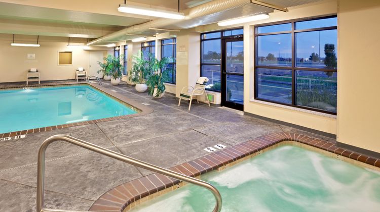 Holiday Inn Express Pool