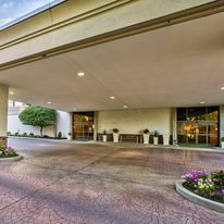 Holiday Inn & Suites Cincinnati-Eastgate