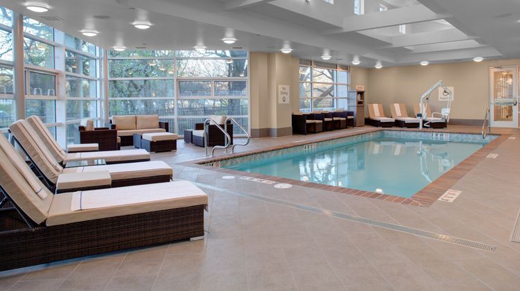 Holiday Inn Windsor Wine Country Pool