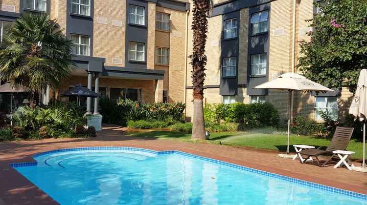 Holiday Inn Johannesburg Airport Pool