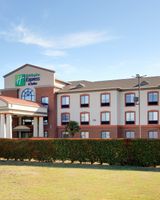 Holiday Inn Express Hotel & Suites