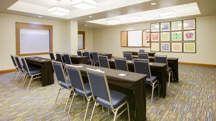 Holiday Inn Express Hotel & Suites Meeting