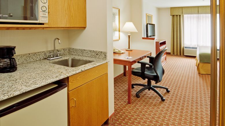 <b>Holiday Inn Express Suite</b>. Images powered by <a href="https://www.leonardoworldwide.com/" title="Leonardo Worldwide" target="_blank">Leonardo</a>.