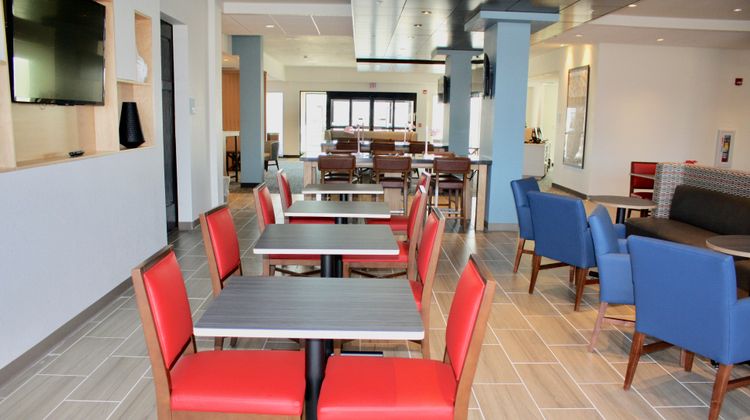 Holiday Inn Express Stes University Area Restaurant