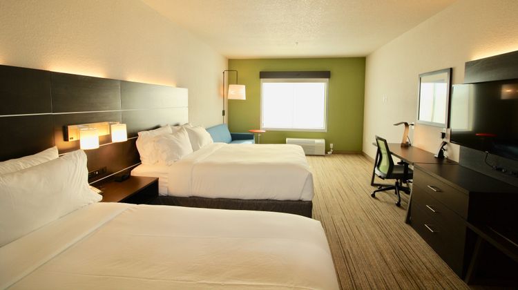 Holiday Inn Express Stes University Area Room