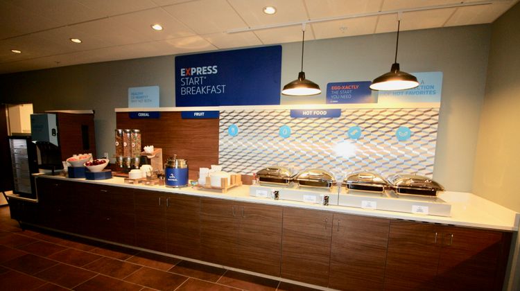 Holiday Inn Express Stes University Area Restaurant