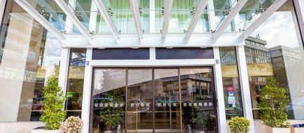 Holiday Inn Lisbon Exterior