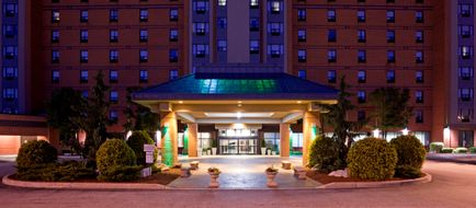 Holiday Inn and Suites Windsor Exterior