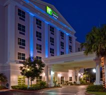 Holiday Inn Express & Stes Miami-Kendall Exterior
