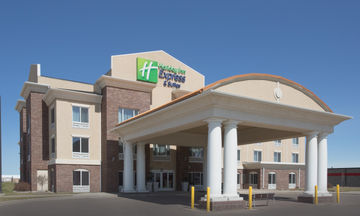 Holiday Inn Express Hotel & Suites