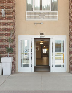 Holiday Inn Express Hotel & Suites
