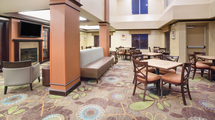 Holiday Inn Express Hotel & Suites Restaurant