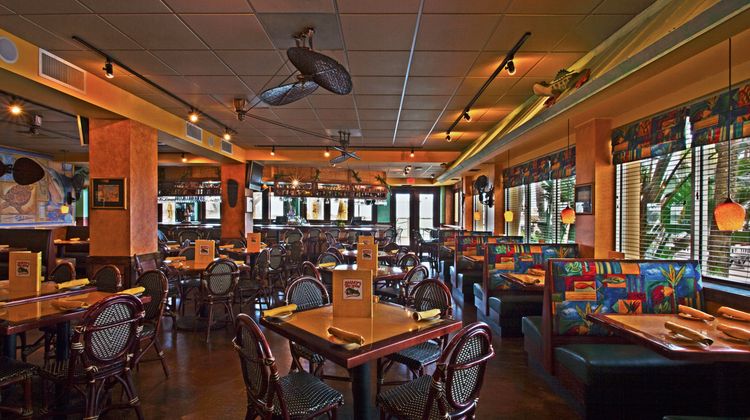 Holiday Inn Hotel & Suites Restaurant
