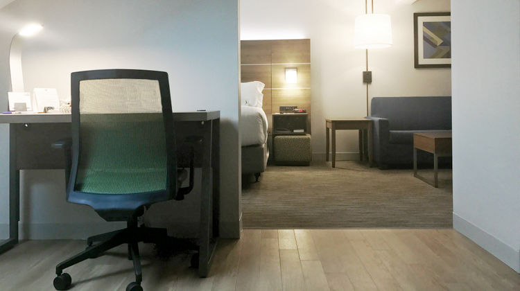 Holiday Inn Express Room