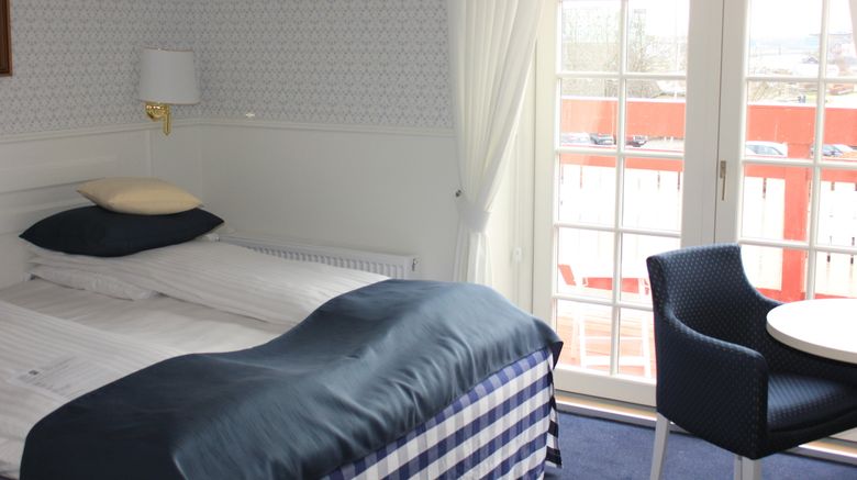 <b>Kirstine Hotel Room</b>. Images powered by <a href="https://www.leonardoworldwide.com/" title="Leonardo Worldwide" target="_blank">Leonardo</a>.