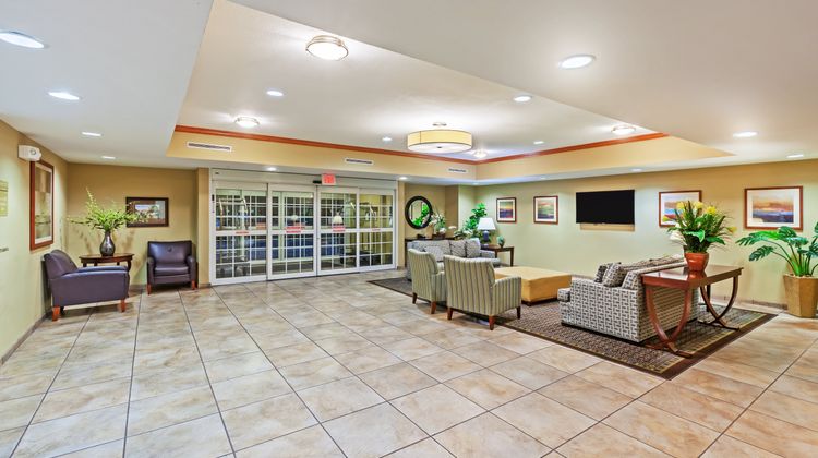 Candlewood Suites El Paso Lobby